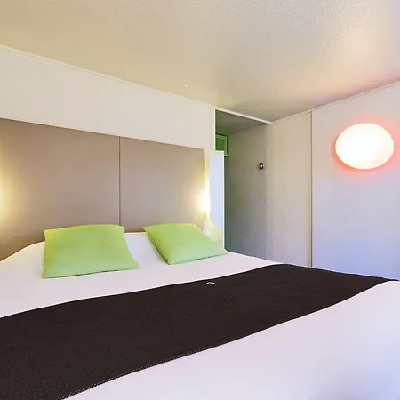 Campanile Prime - Saint-quentin-en-yvelines Hotel