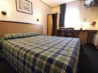 Campanile Prime - Saint-quentin-en-yvelines Hotel
