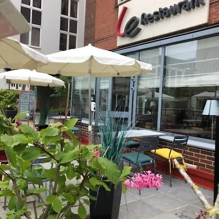 Campanile Prime - Saint-quentin-en-yvelines 酒店
