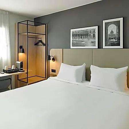 Campanile Prime - Saint-quentin-en-yvelines 3* 蒙蒂尼勒布勒托讷
